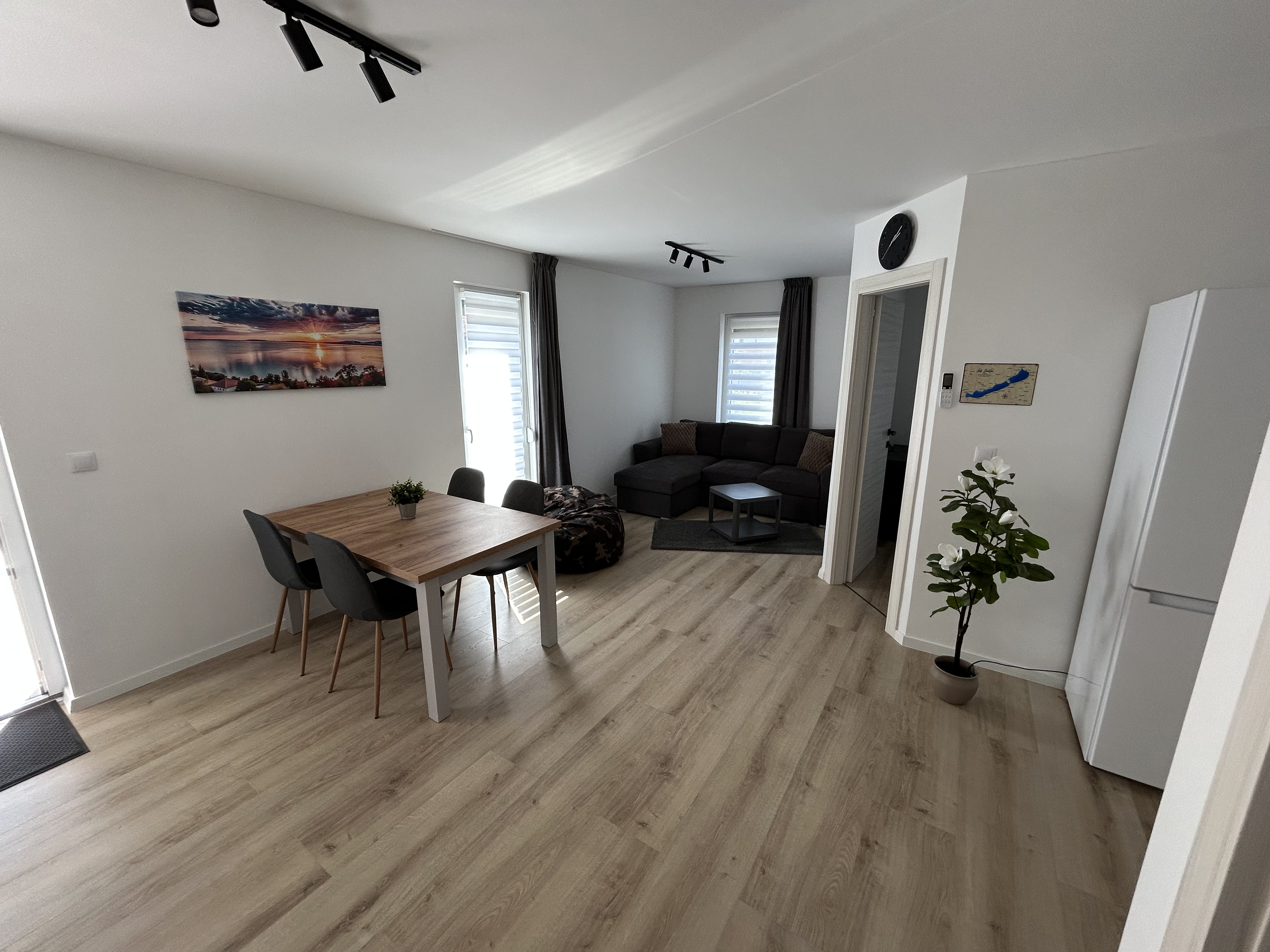 Diófás apartman